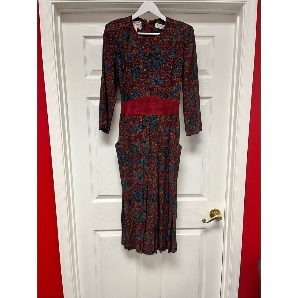 Vintage Karin Stevens Burgundy Print Mole Skin Waist Long Sleeve Modest 80’s Dre